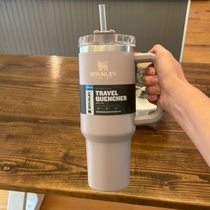 NWT Stanley Quencher 40 oz with Straw Abalone
